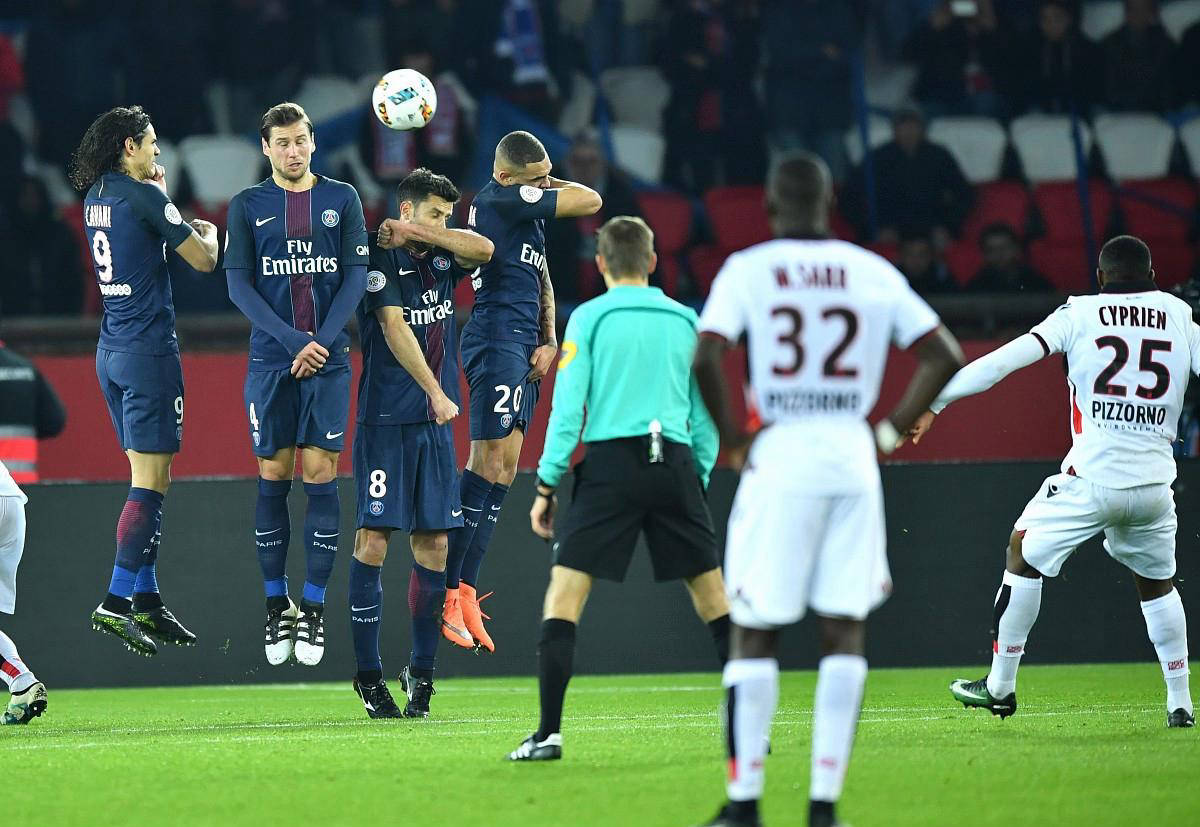 里尔利用主场优势,成功击败南特 里尔利用主场优势,成功击败南特