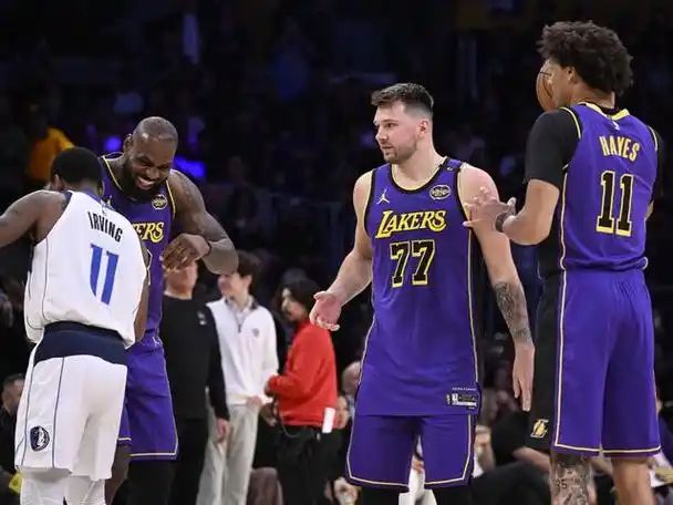 独行侠逆转太阳,唐斯命中制胜球 独行侠逆转太阳,唐斯命中制胜球