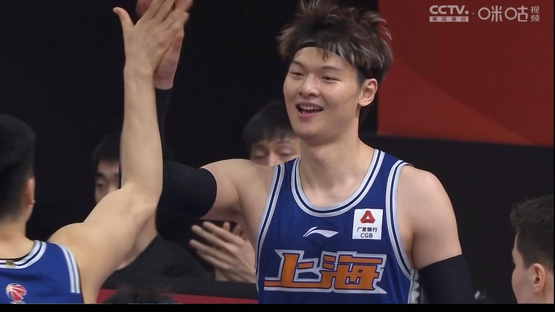 克莱蒙队在场上展现出了快速的进攻节奏