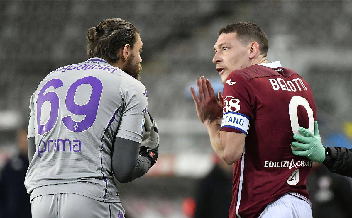 包含佛罗伦萨客场惨败，球队危机四伏的词条