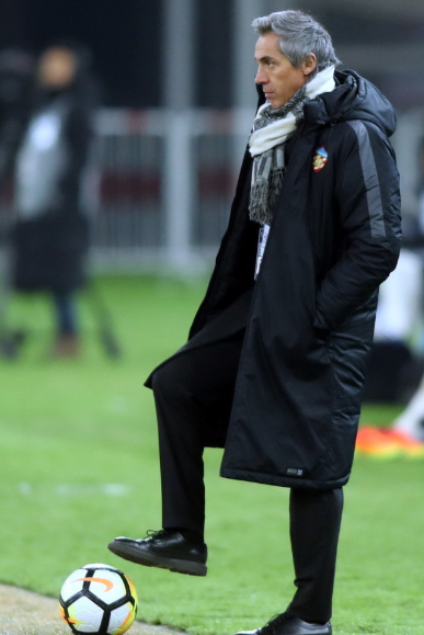 天津权健客场失利,球队面对艰巨任务挽回局势的简单介绍 天津权健客场失利,球队面对艰巨任务挽回局势的简单介绍