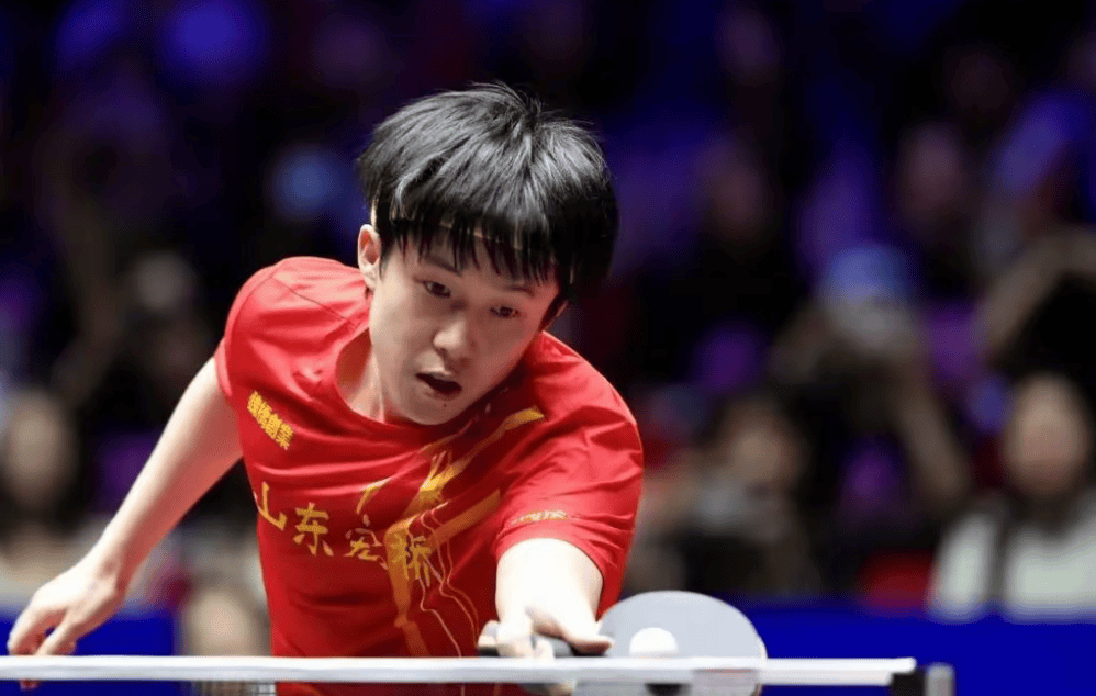 激烈较量!顶级球员全力拼搏争夺胜利 激烈较量!顶级球员全力拼搏争夺胜利