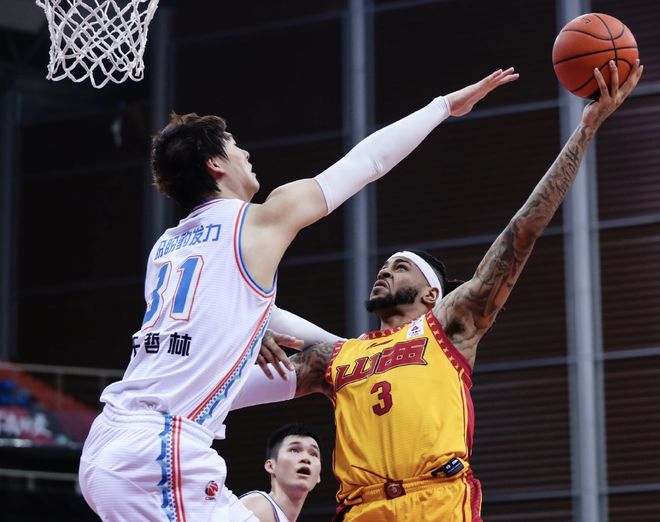 包含福建男篮士气高涨，瞄准连胜崇明的词条