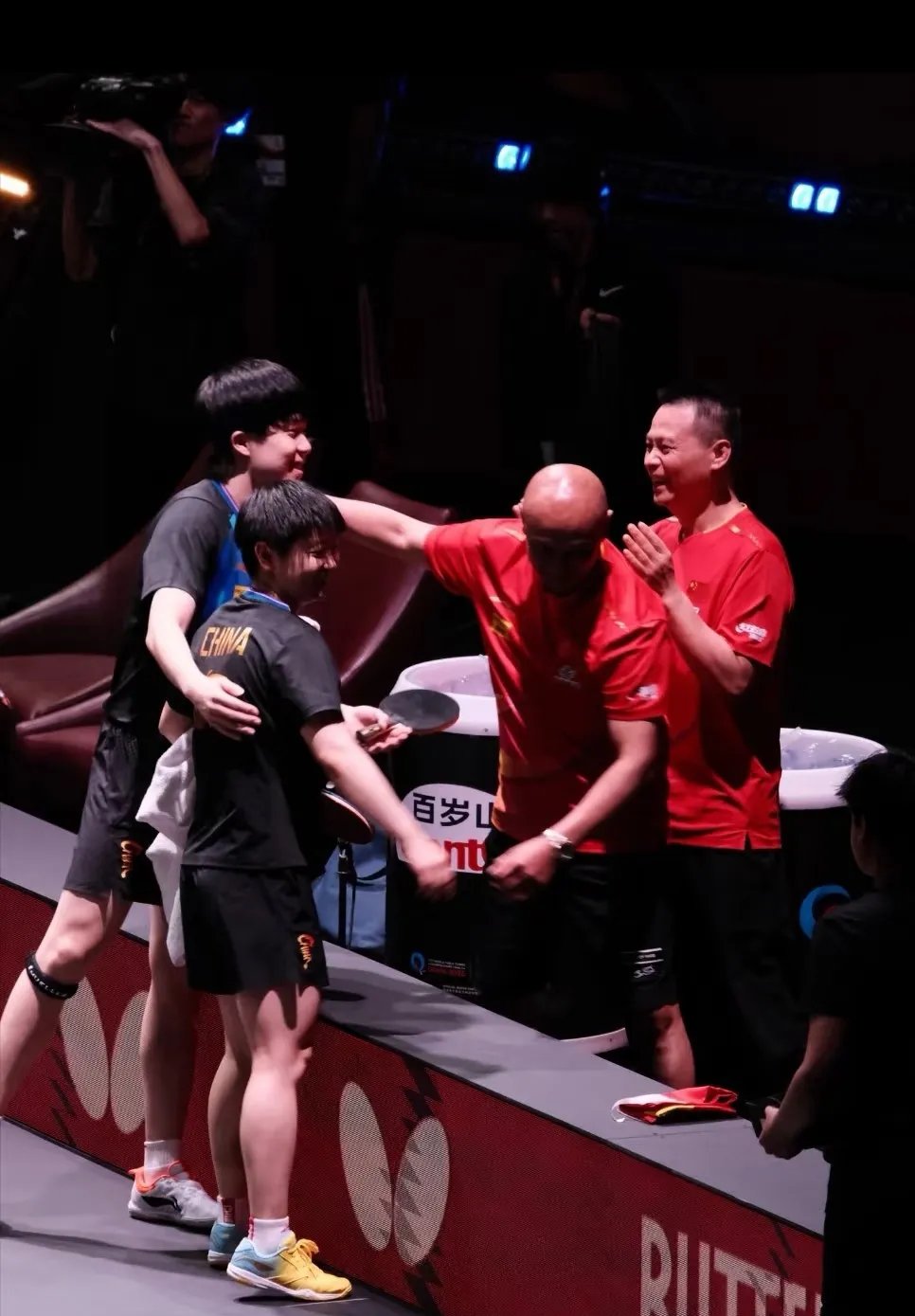 热门对决!两支豪强将在比赛中展现出色技艺的简单介绍 热门对决!两支豪强将在比赛中展现出色技艺的简单介绍