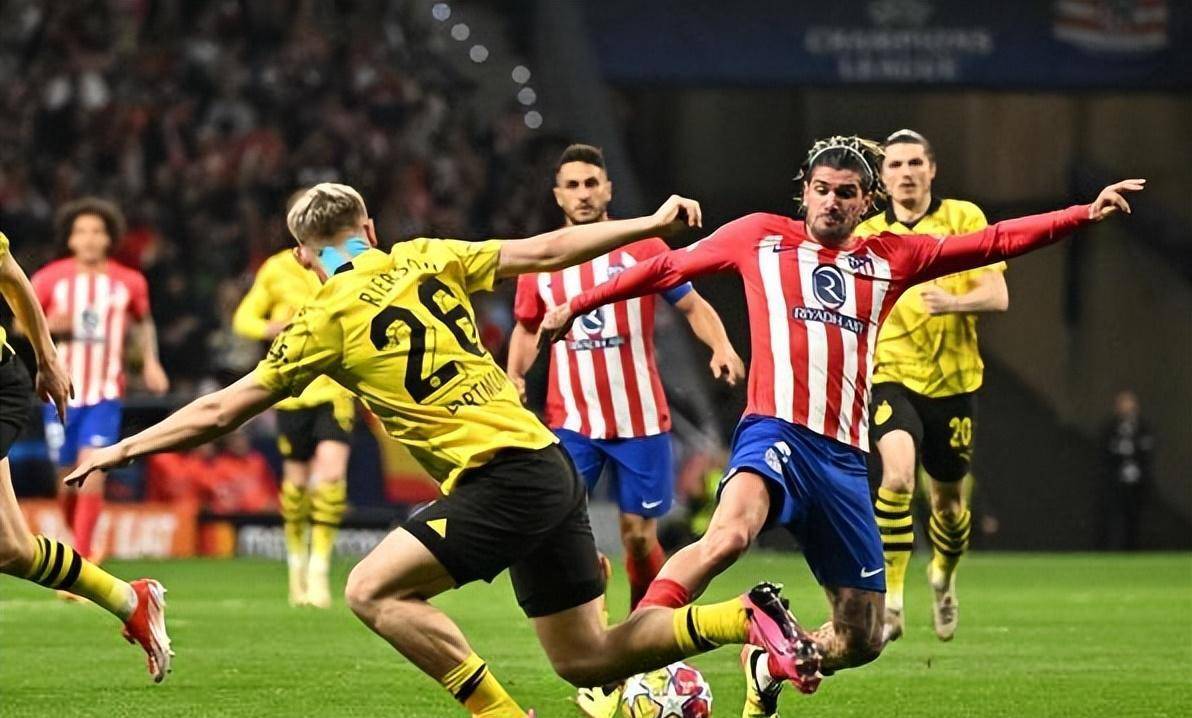 门兴球员表现出色，主场作战轻松取胜