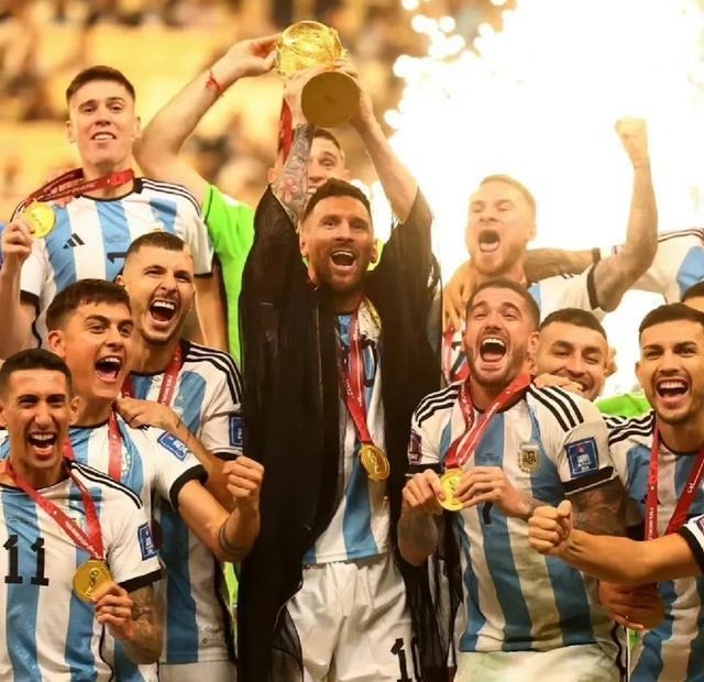 阿根廷足球队团结一心，击败对手的简单介绍