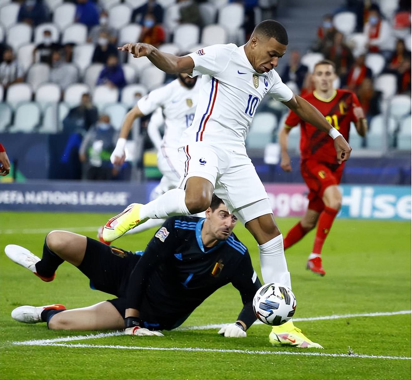 欧国联比赛:胜负难分的对决 欧国联比赛:胜负难分的对决